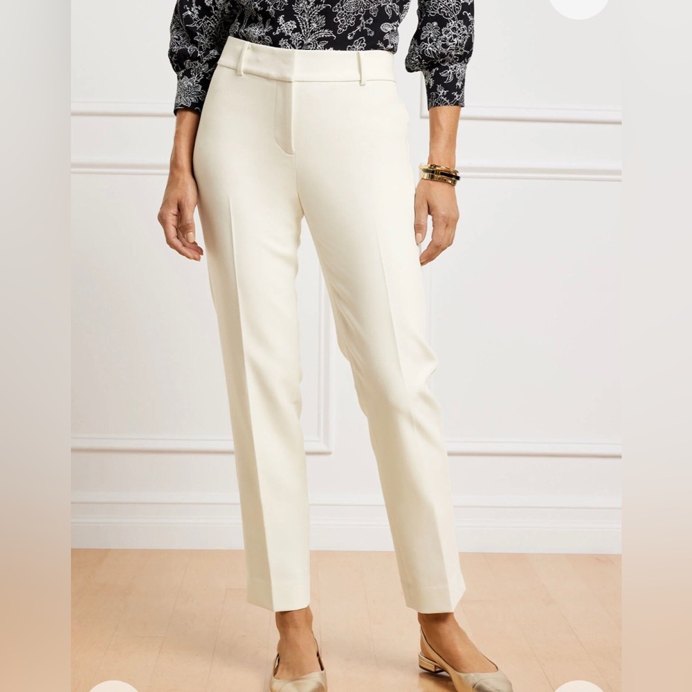 NWOT Talbots Hampshire Ankle Pants.  Ivory. Size 12